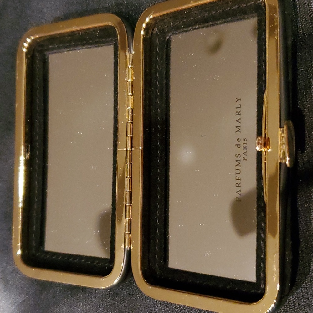 Compact Mirror - image 1